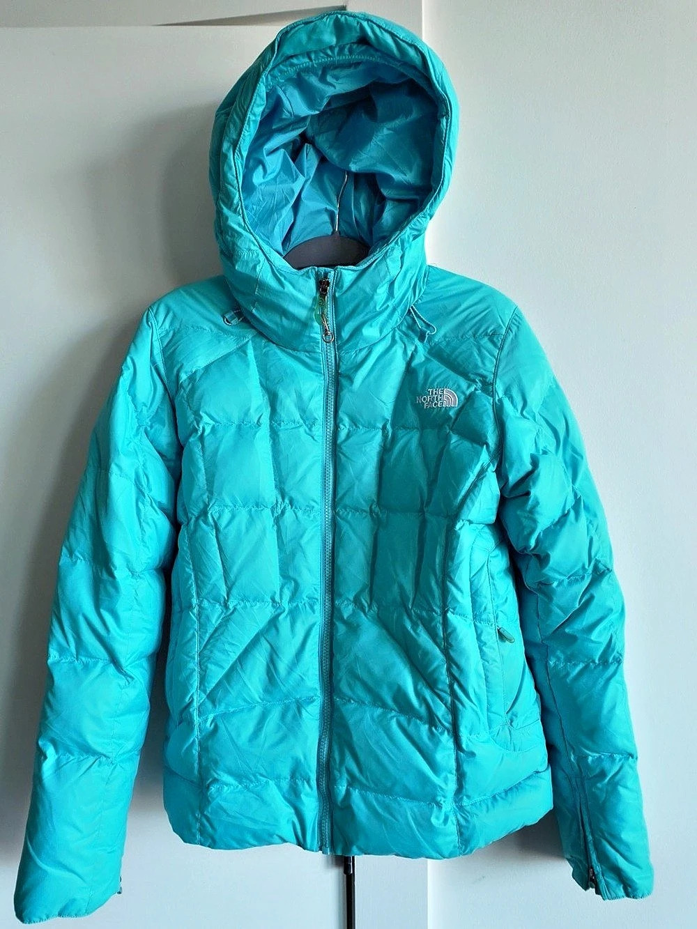 The North Face 550 Hooded Puffer Jacket Blue Size Medium